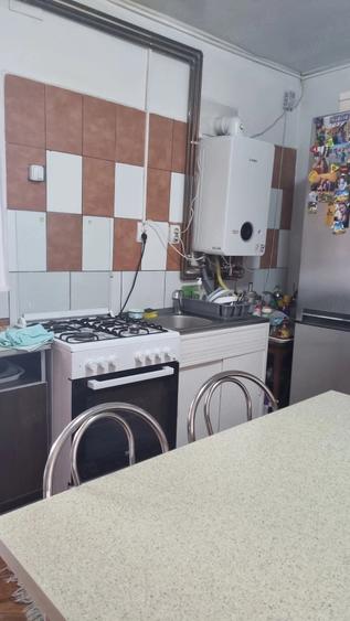 Casă cu 3 camere cu Teren 180 Mp în Rahova