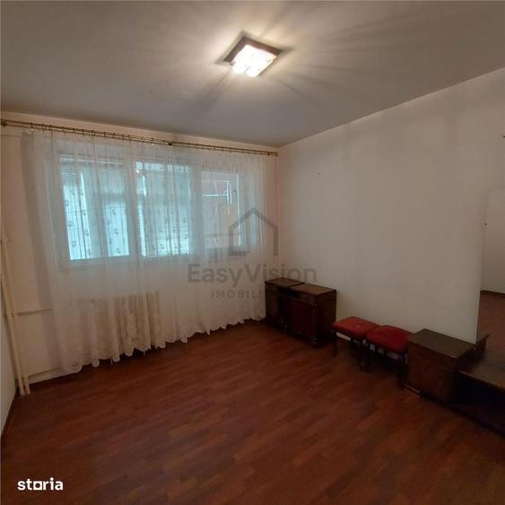 Apartament cu 3 camere, mobilat în Pantelimon
