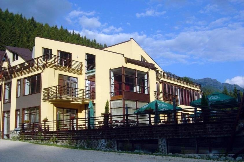 Hotel/Pensiune, de 19 mp, în Moieciu de Sus