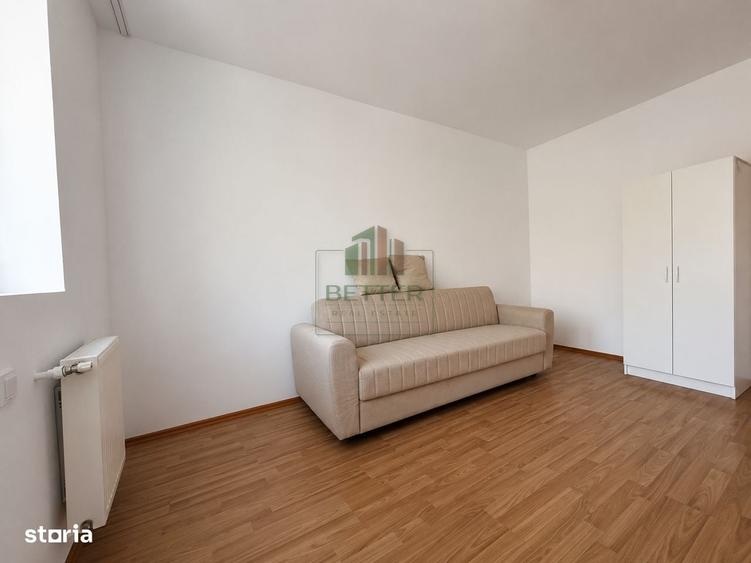 Apartament cu 3 camere semidecomandat în Ștefăneștii de Jos