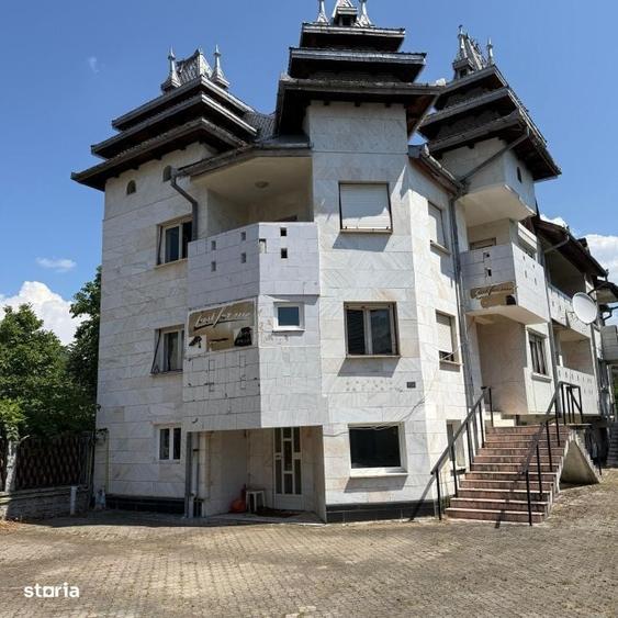 Casă cu 4 camere în Central