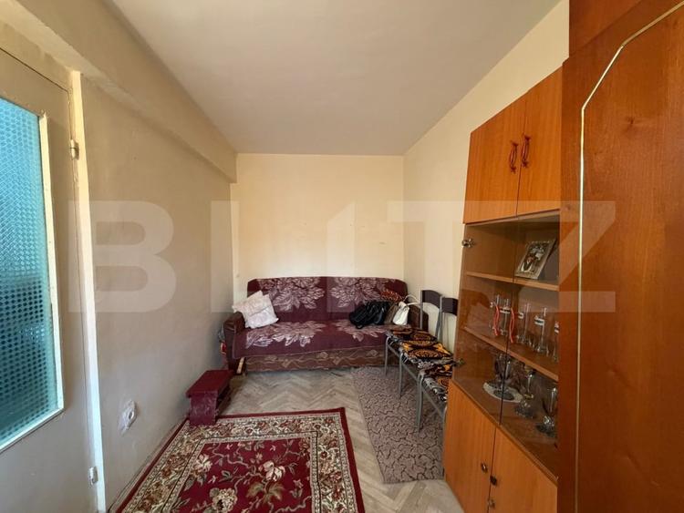 Apartament 2 camere, etaj 1, 37 mp, zona Micro III - 4