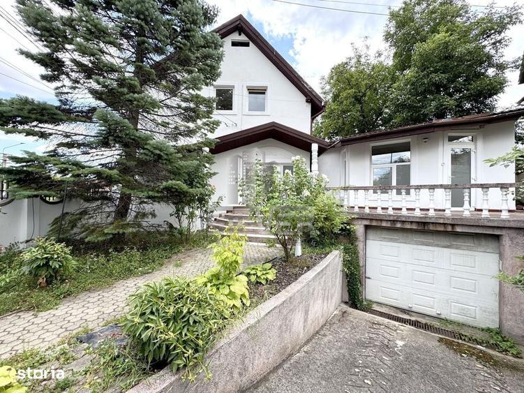 Casă cu 4 camere în Gruia
