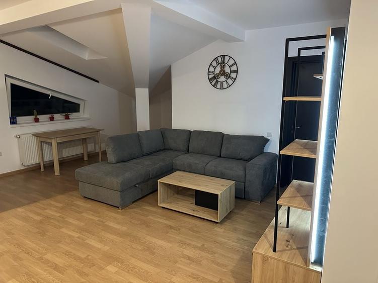 Apartament cu 2 camere semidecomandat în Sânpetru