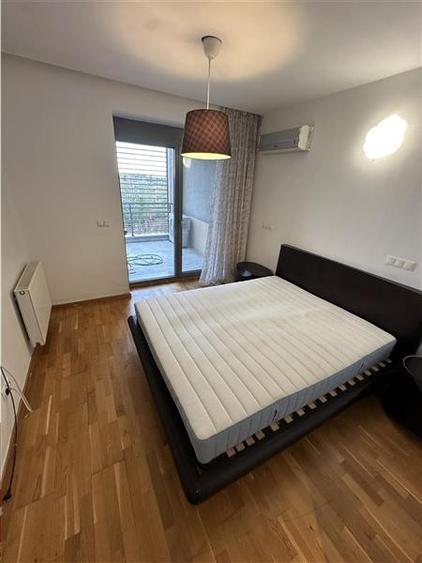 Apartament cu 2 camere semidecomandat în Băneasa