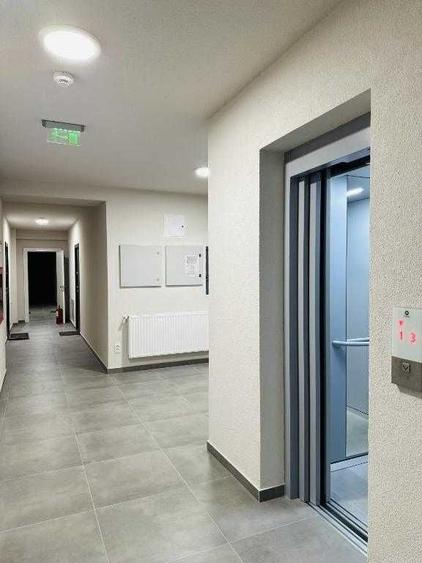 Apartament cu 2 camere decomandat în Poiana Brașov