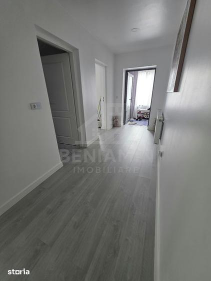 Casă cu 4 camere cu Teren 1191 Mp în Romanești