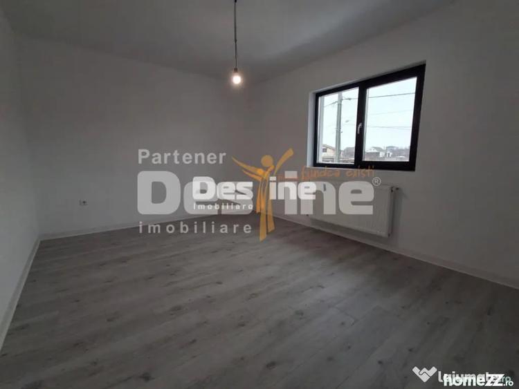 Casă cu 4 camere cu Teren 325 Mp în Valea Adâncă
