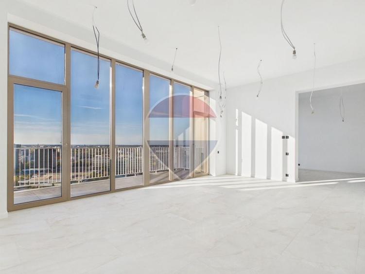 Apartament cu 4 camere decomandat în Pipera