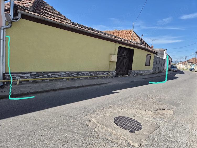 Casă cu 3 camere cu Teren 750 Mp în Central