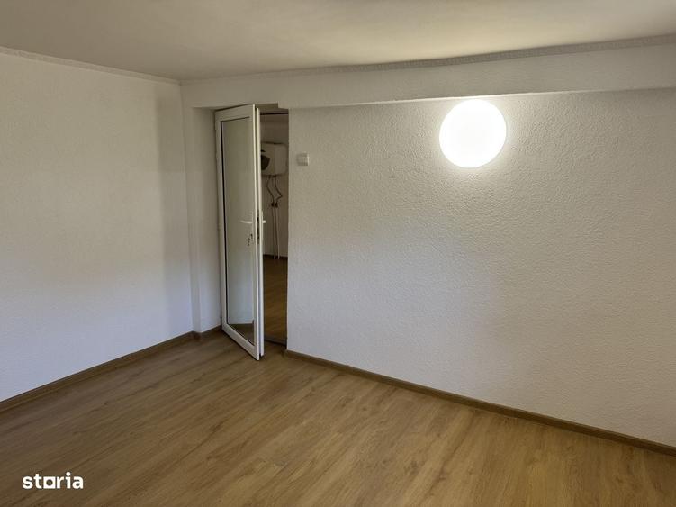 Apartament cu 2 camere în Micro 16