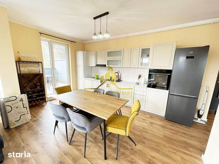Apartament cu 3 camere semidecomandat, mobilat în Florești