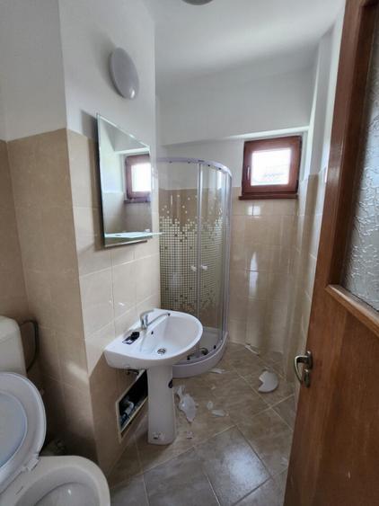 Apartament cu 3 camere decomandat în Vest
