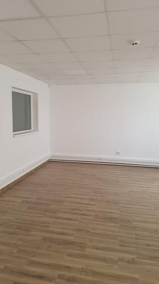 Birou, de 230 mp, în Exterior Sud