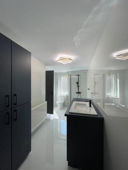 Apartament cu 3 camere decomandat, mobilat în Ultracentral