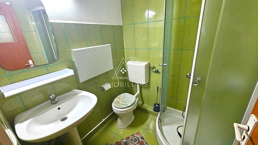Garsonieră decomandată în Central