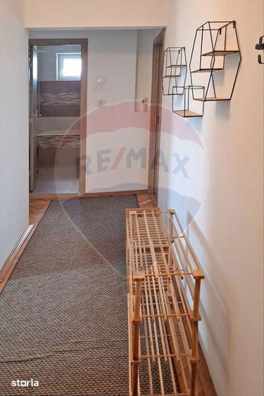 Apartament cu 2 camere de inchiriat zona 7 Noiembrie - 11