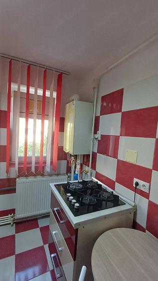 Garsonieră decomandată în Progresul II