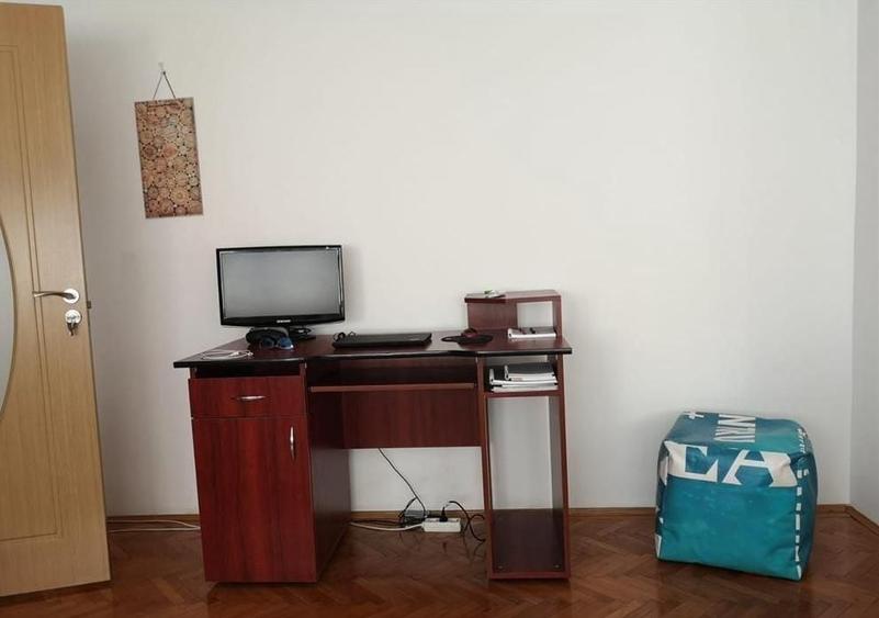 Apartament cu 2 camere semidecomandat, mobilat în Tineretului