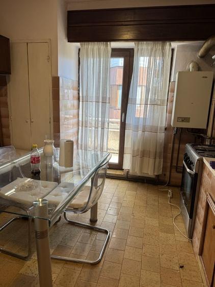 Apartament cu 3 camere decomandat în Lenin Sud