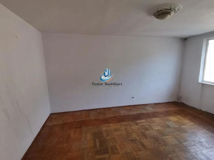 Apartament cu 2 camere decomandat în Mărăței