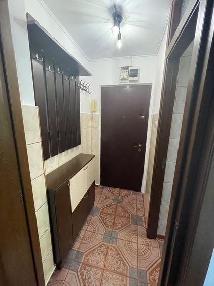 Apartament cu 2 camere decomandat în Brâncoveanu