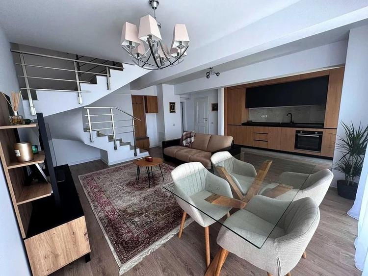 Apartament cu 3 camere decomandat, mobilat în Rahova