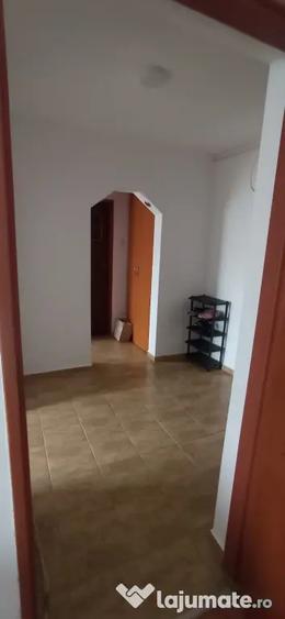Apartament cu 2 camere decomandat în Dacia