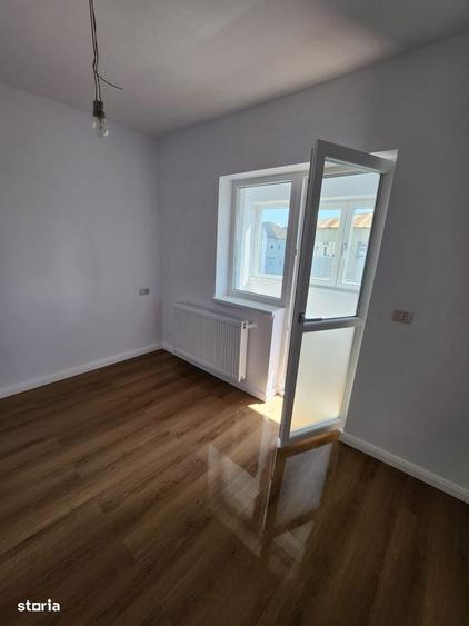 Apartament cu 3 camere decomandat în Mioriței