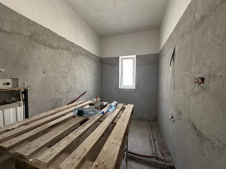 Duplex cu 3 camere cu Canalizare în Moșnița Veche