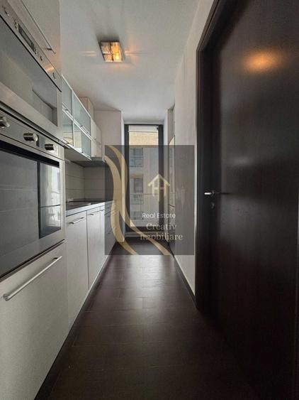Apartament cu 3 camere semidecomandat în Herăstrău
