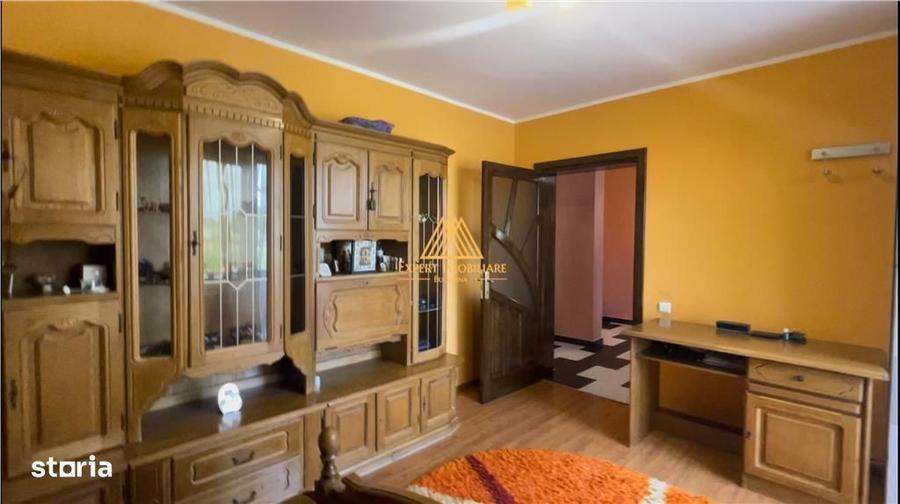 Casă cu 4 camere în Central