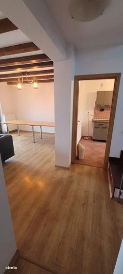 Casă cu 4 camere cu Teren 65 Mp în Central