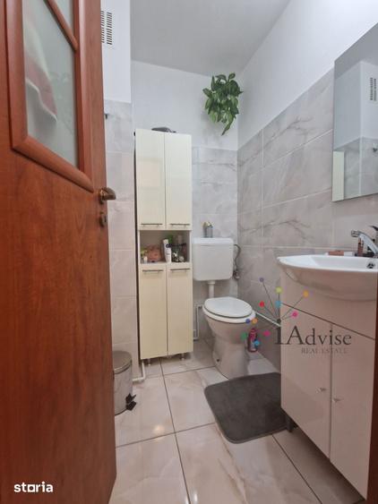 Apartament cu 3 camere în Florilor