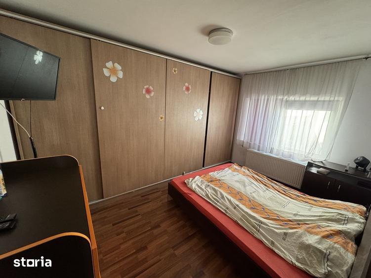 Apartament cu 2 camere decomandat, mobilat în Florești