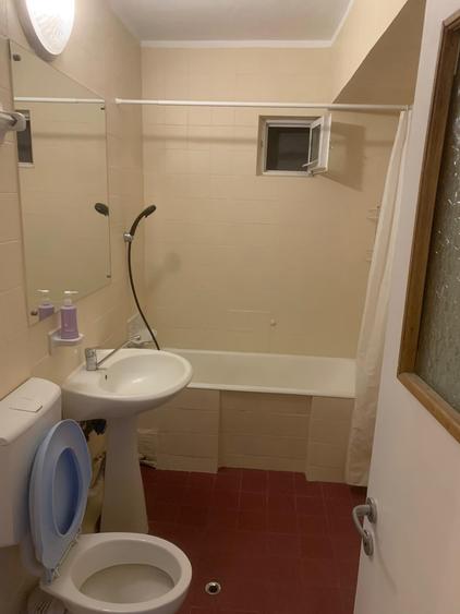 Apartament cu 4 camere în Andrei Mureșanu