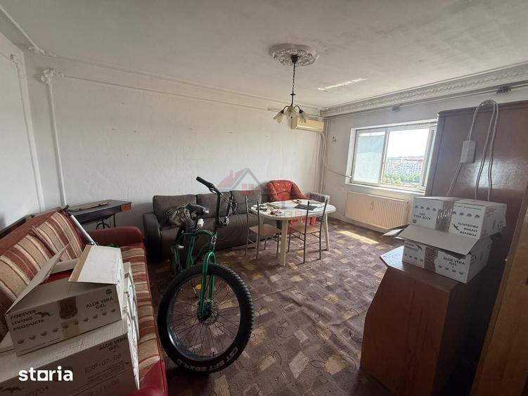 Garsonieră decomandată în Canta