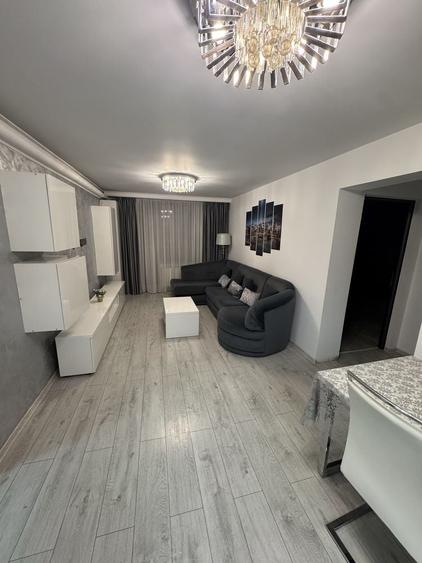 Apartament cu 3 camere în Sud