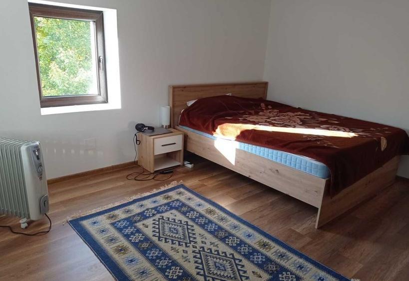 Casă cu 4 camere în Lăicăi