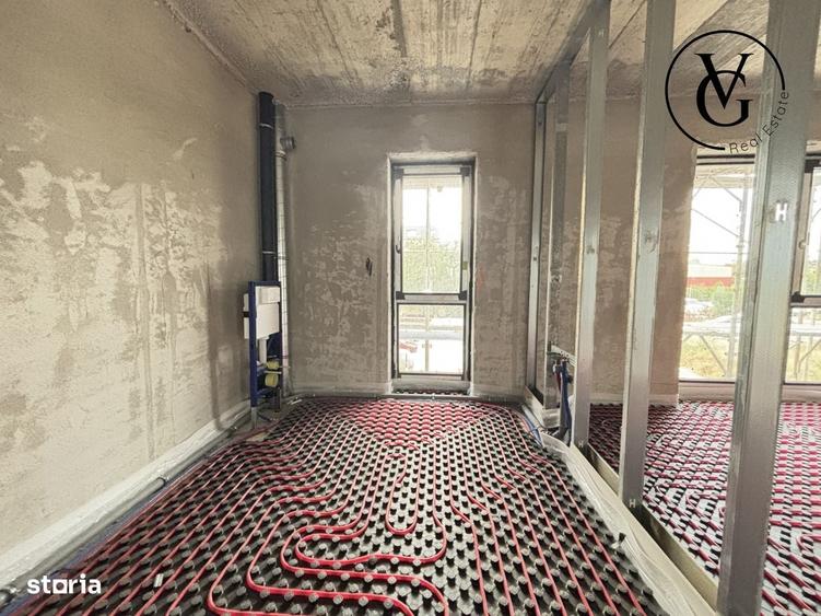 Apartament cu 4 camere decomandat în Central