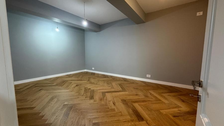 Apartament cu 3 camere decomandat în Aviației