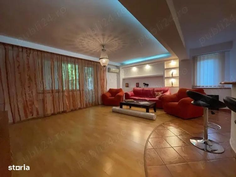 Apartament cu 3 camere decomandat în Drumul Taberei