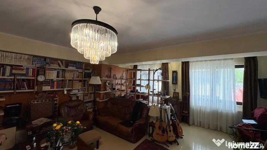 Apartament cu 2 camere decomandat în Dorobanți