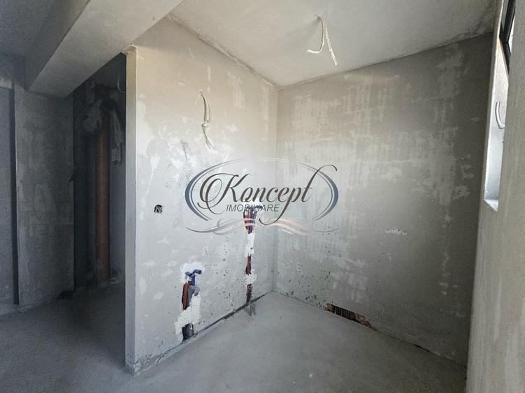 Apartament cu 3 camere semidecomandat în Someșeni