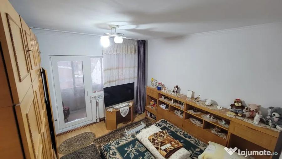 Apartament cu 2 camere decomandat în Kiseleff