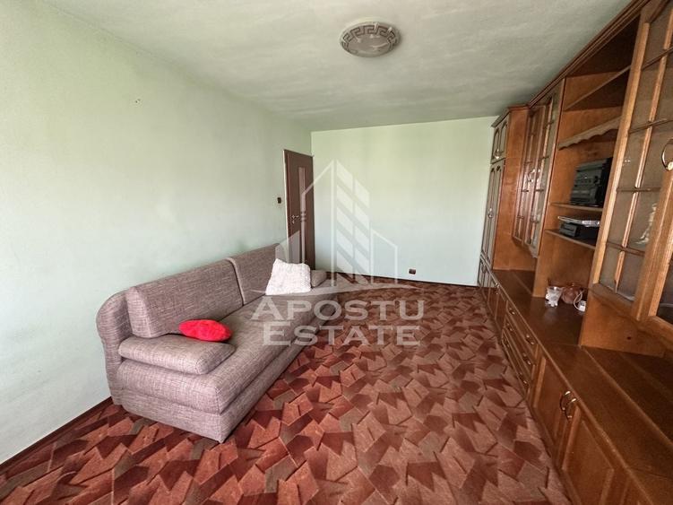 Apartament cu 2 camere decomandat, mobilat în Girocului