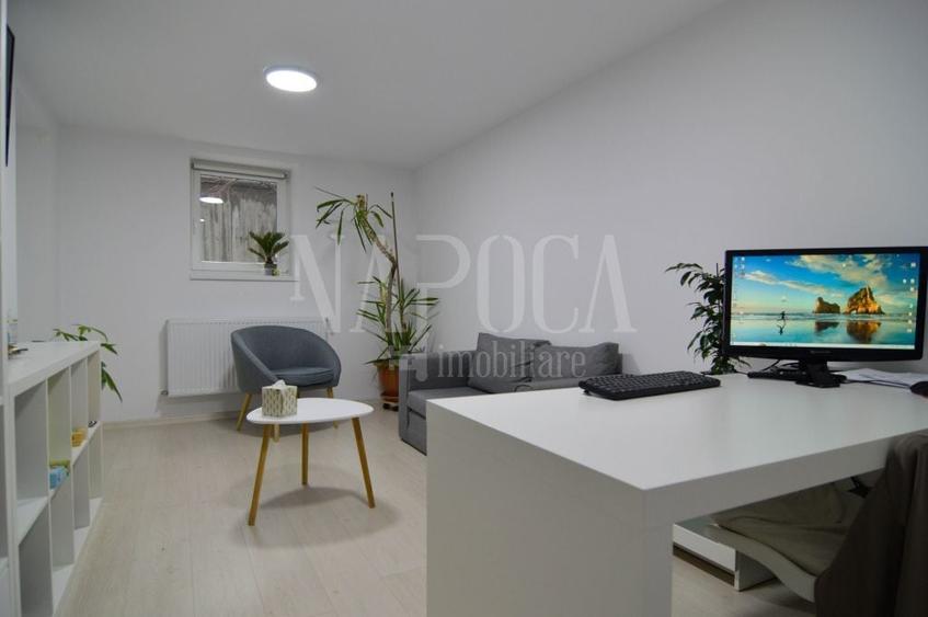 Casă individuală cu 4 camere cu Canalizare în Dâmbul Rotund