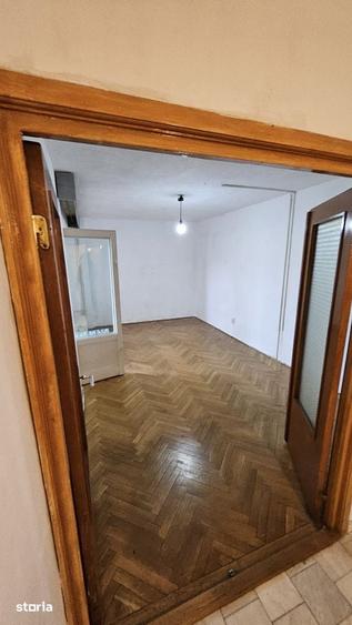 Apartament cu 3 camere decomandat în Dacia