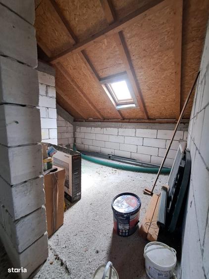 Casă cu 4 camere în Rădești