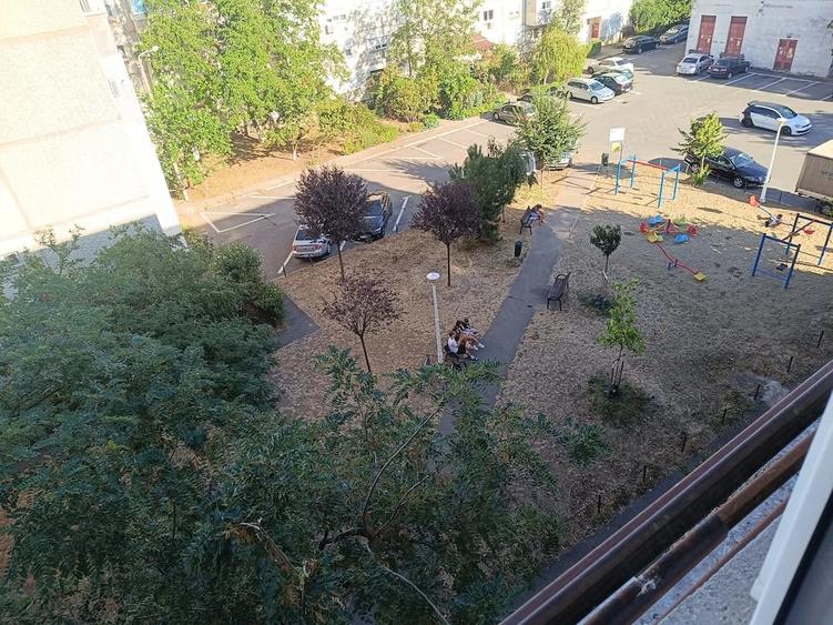Garsonieră decomandată în Salca